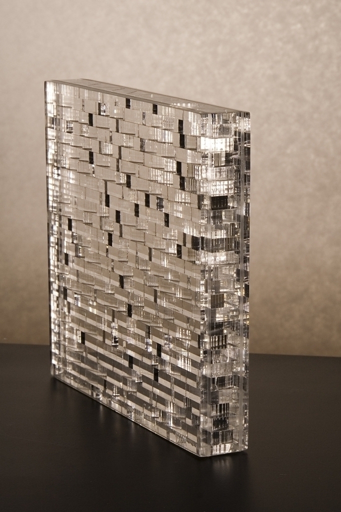 3386013224_e941383985_b