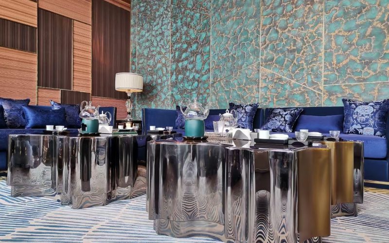 Liquid Metal Wall Design for Shanghai Tower Hotel